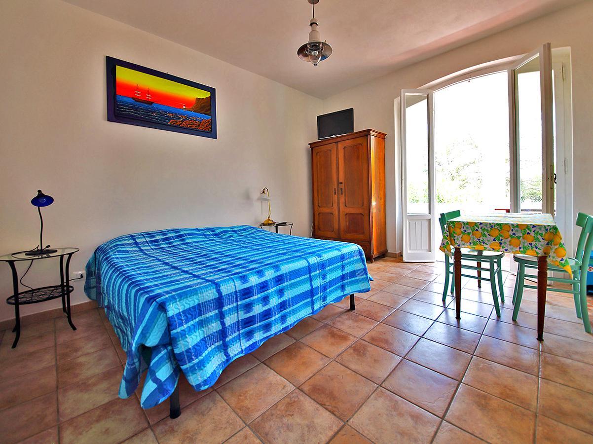 Casa Balena Bianca Apartment Лакона Екстериор снимка