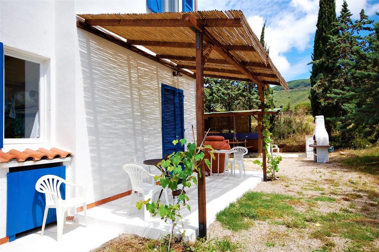 Casa Balena Bianca Apartment Лакона Екстериор снимка