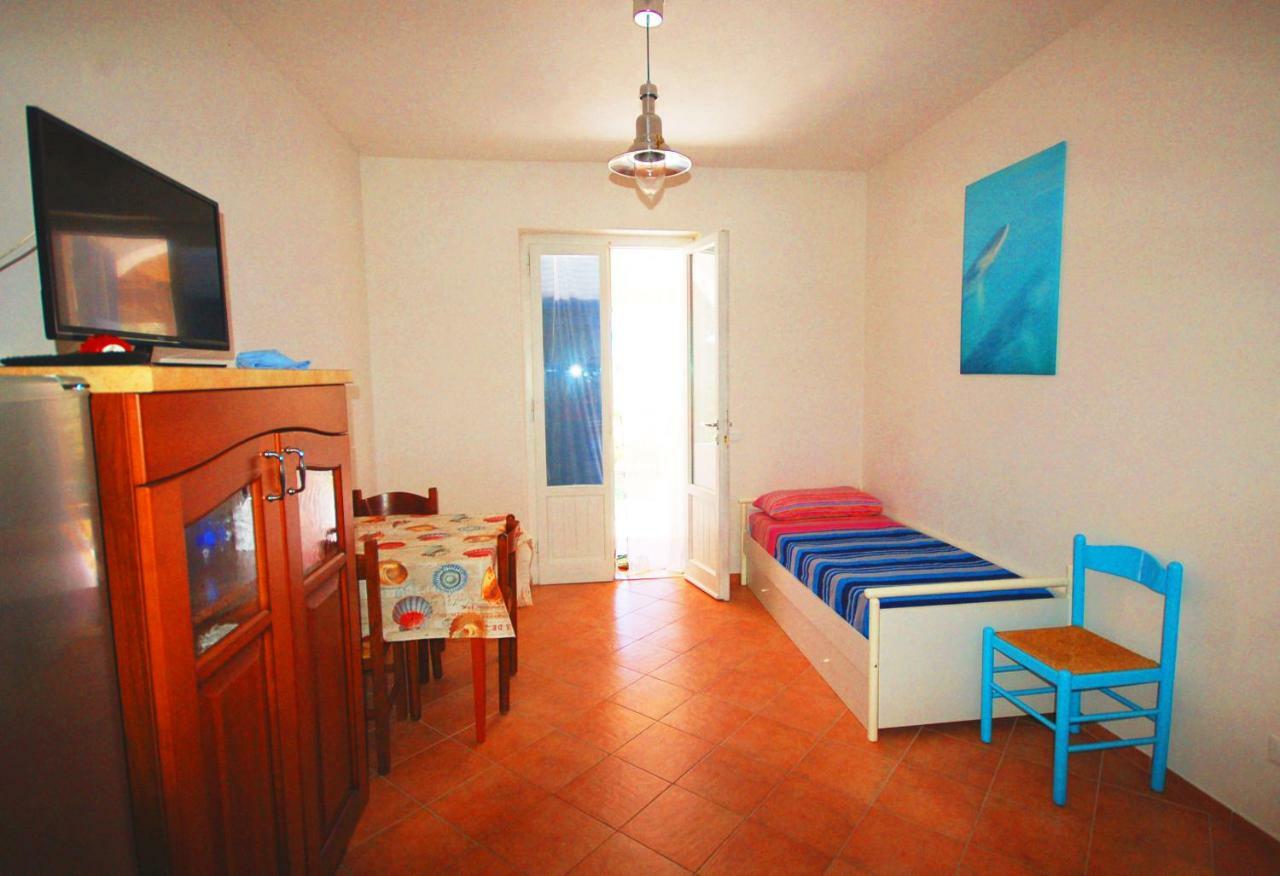 Casa Balena Bianca Apartment Лакона Екстериор снимка