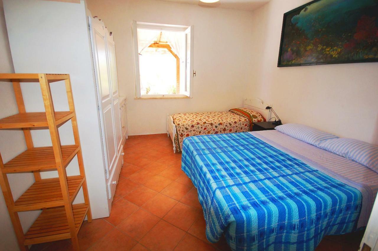 Casa Balena Bianca Apartment Лакона Екстериор снимка