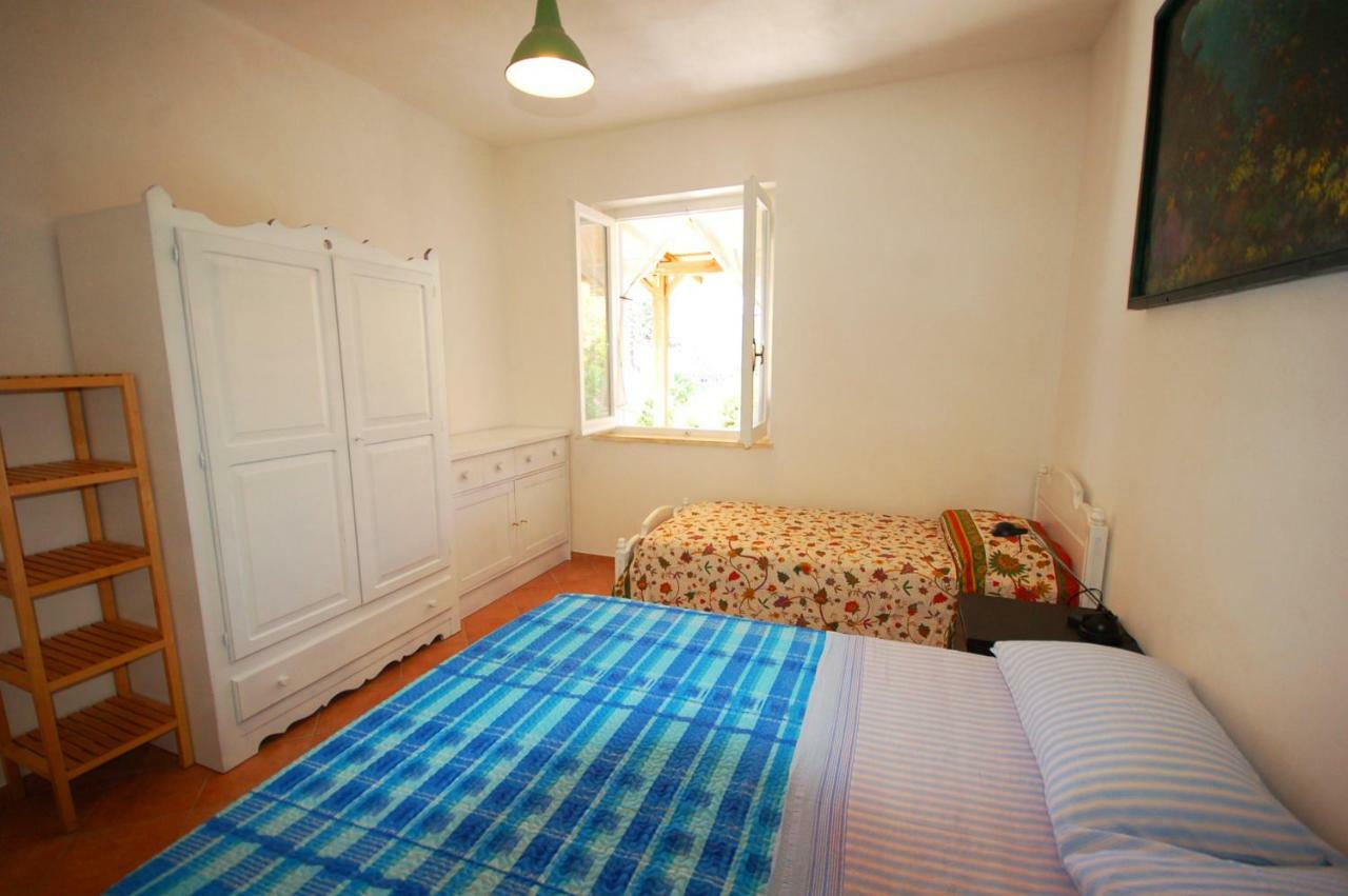 Casa Balena Bianca Apartment Лакона Екстериор снимка